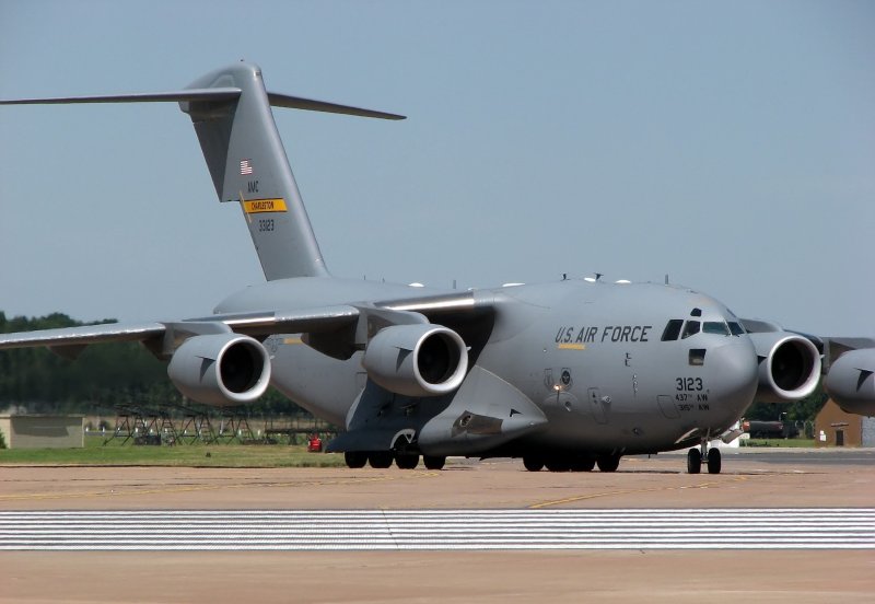 Американский грузовой самолет c17 Globemaster