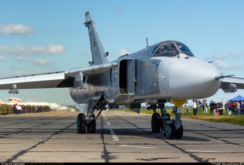 Су24 самолет