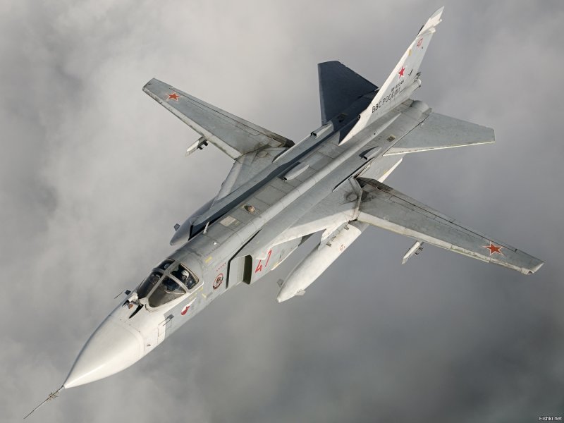 Су-24 бомбардировщик