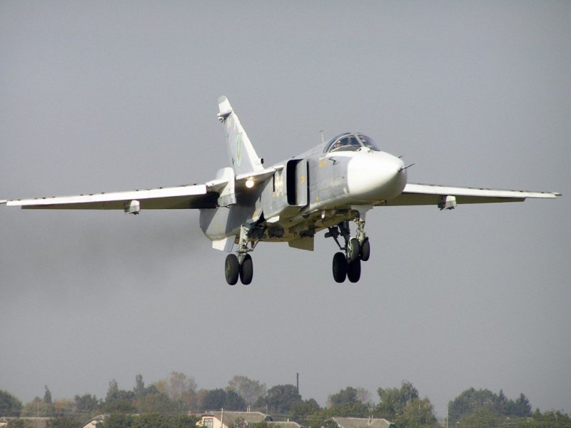 Су24 самолет