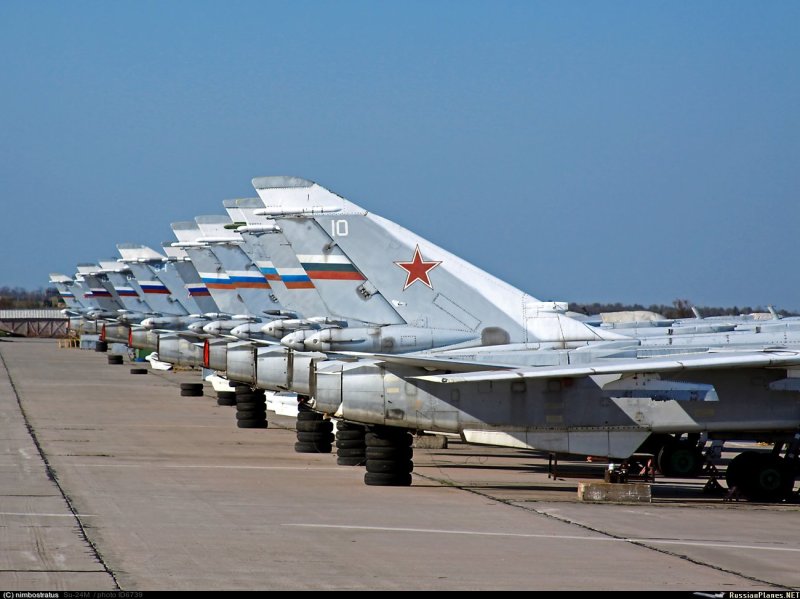 Су-24 с вооружением