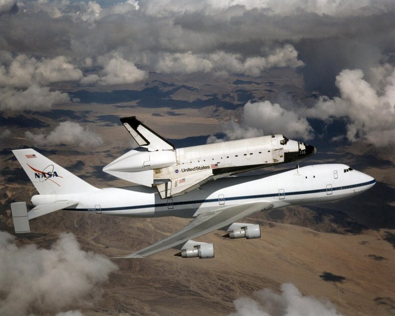 АН-225 С Бураном
