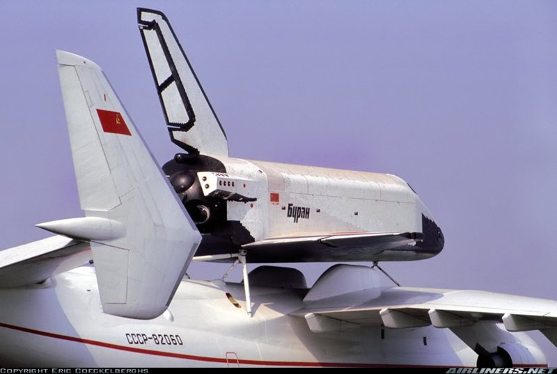 АН-225 С Бураном