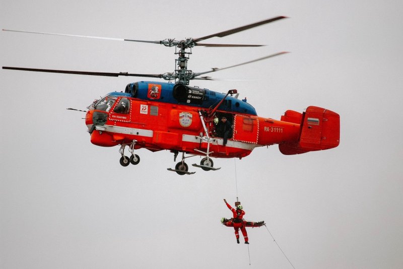 Вертолет ка-32 в Москве