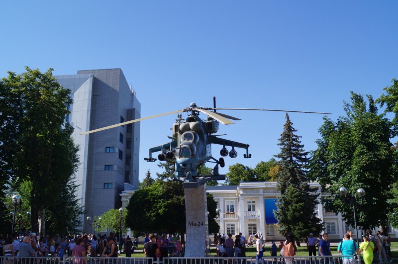 Памятник вертолет ми24 Роствертол