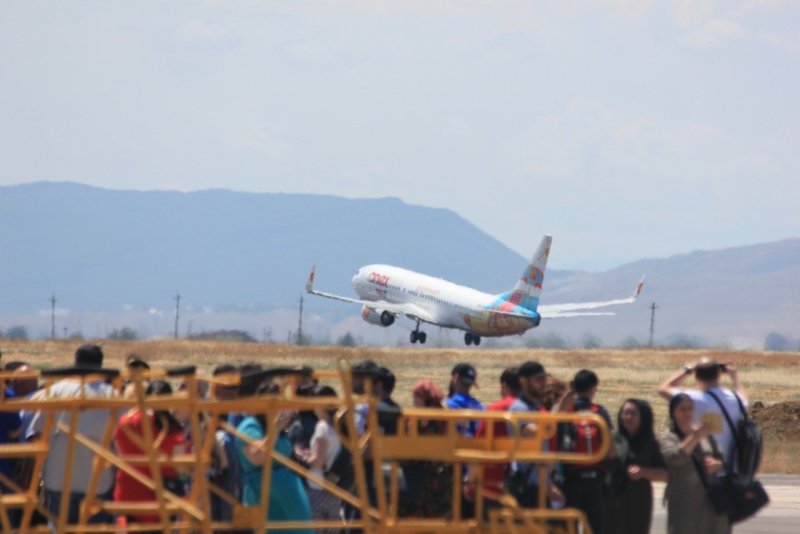 Боинг 737 в Махачкале