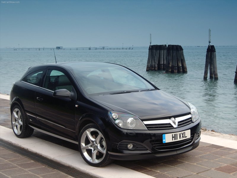 Opel Astra GTC H Воксхолл