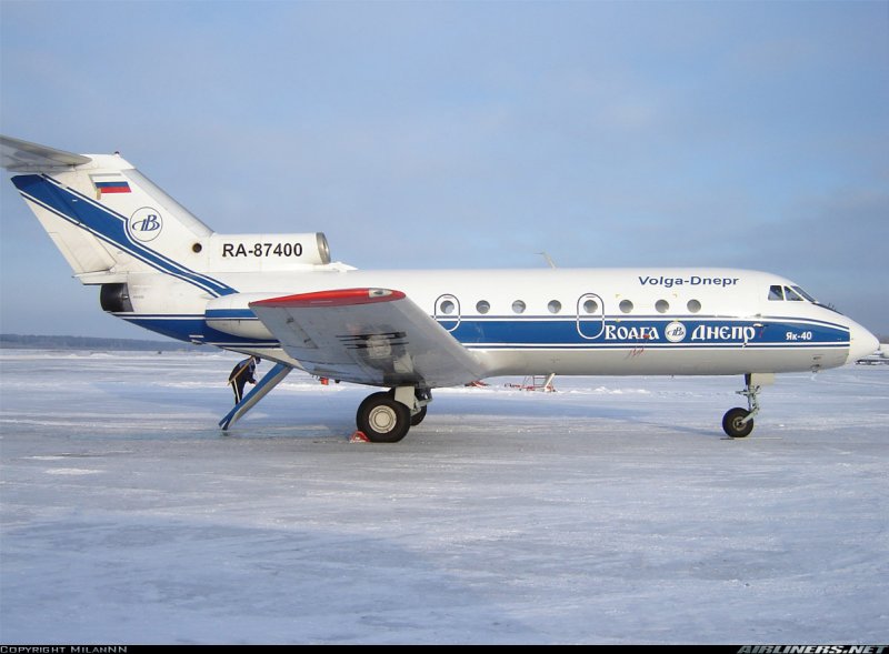Яковлев як-40