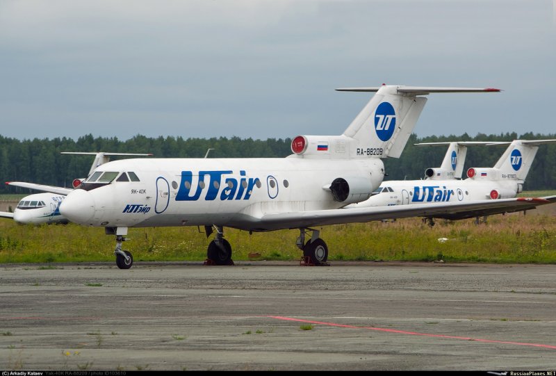 Як-40 88209