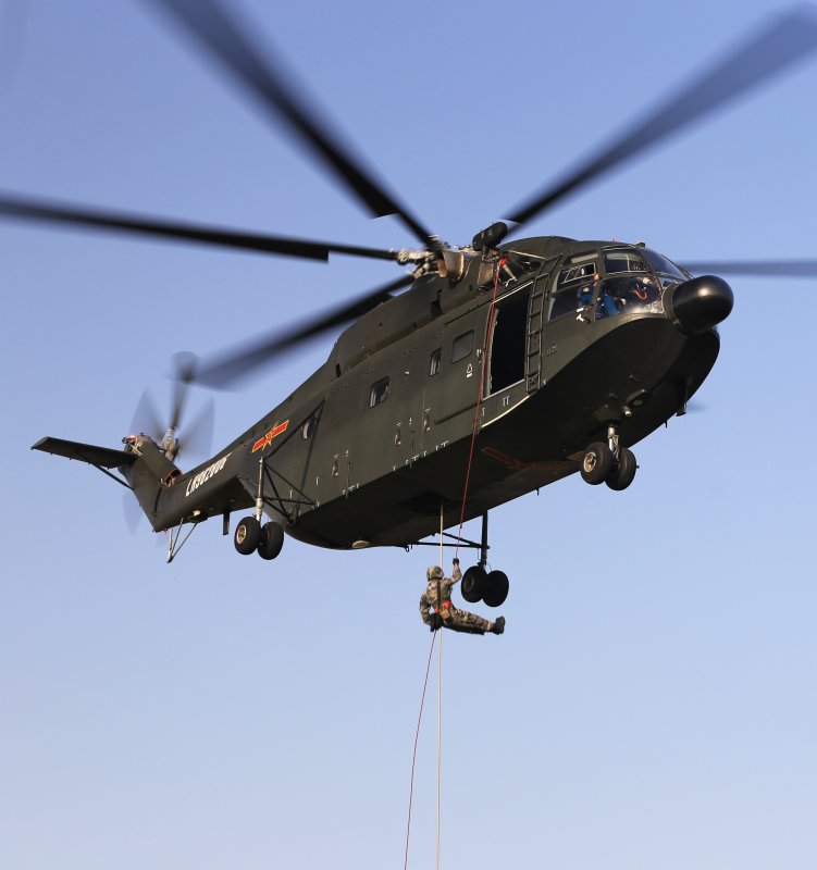 Harbin z-8.