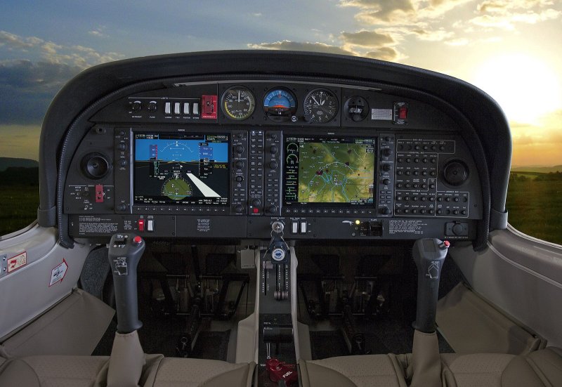 Самолет Diamond da-40