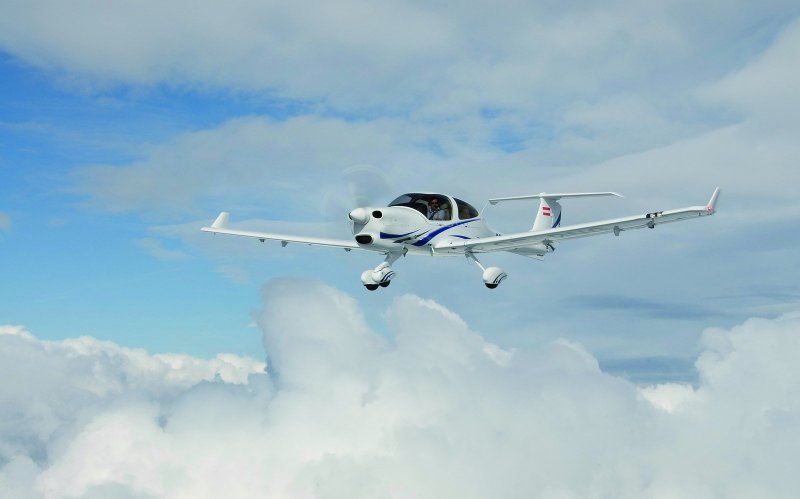 Da40 ng Diamond самолет