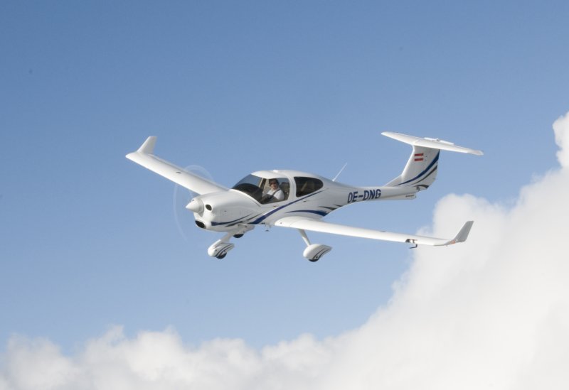 Самолет Diamond da-40