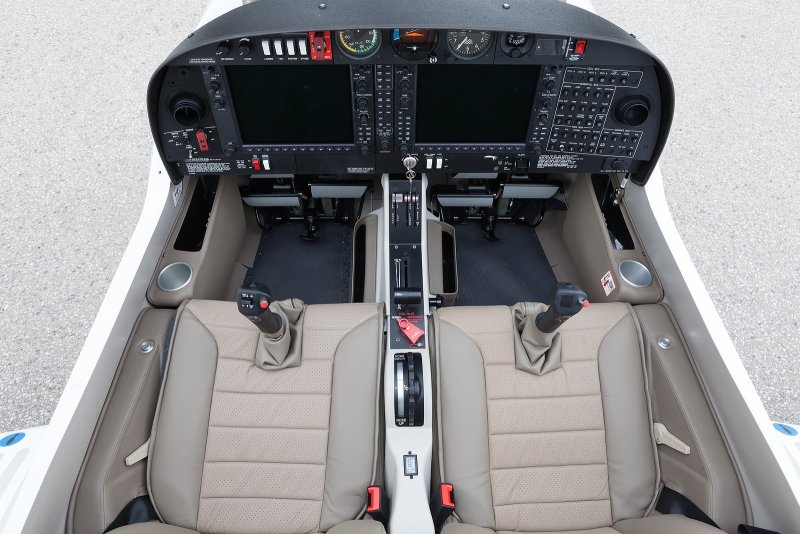 Diamond da40 кабина