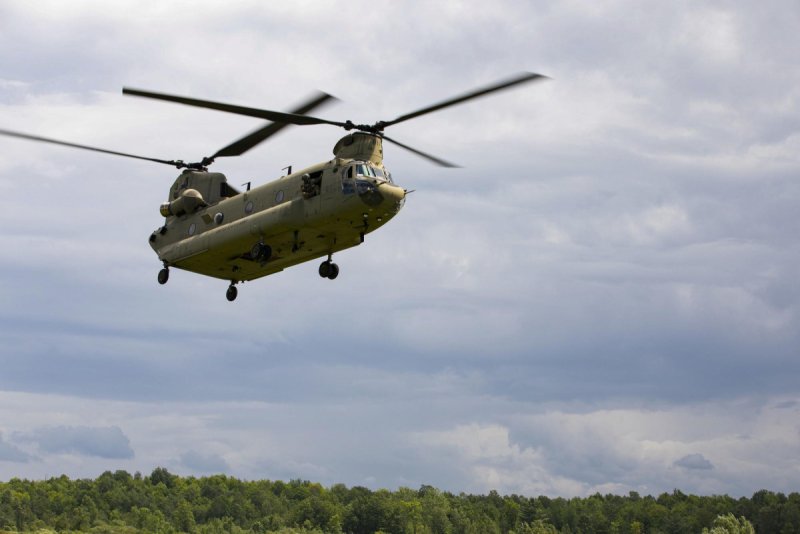 Вертолет Ch-47 Chinook
