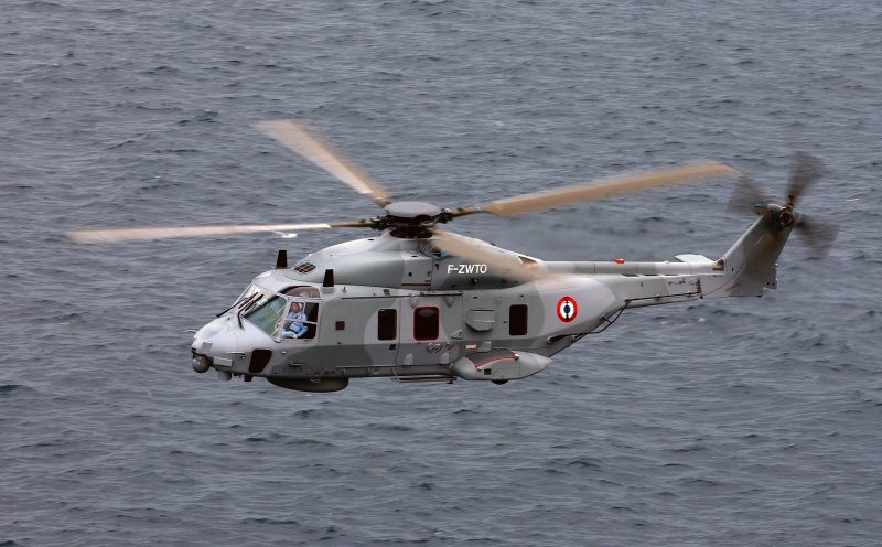 Палубный вертолет NH-90 NFH