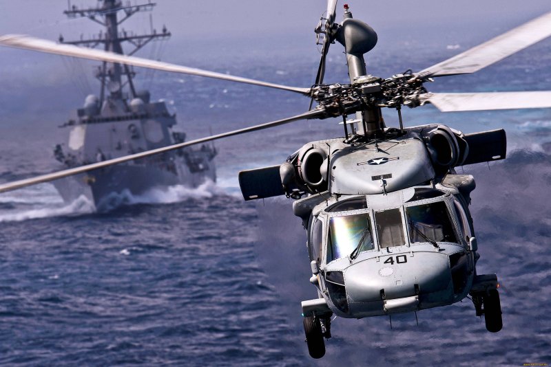 MH 60 вертолет