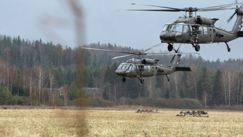 Вертолет НАТО В Латвии