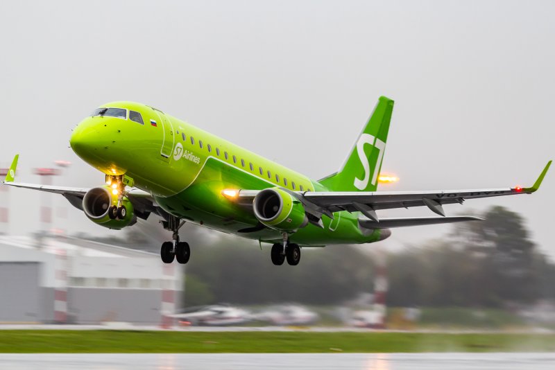 Embraer e170 s7