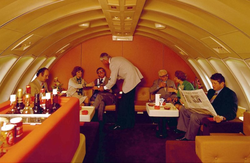 Боинг 747 70 года салон
