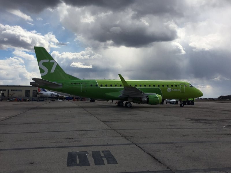 Embraer e170 s7 Airlines