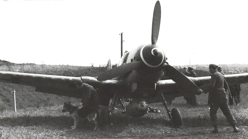 250 Кг бомба Мессершмитта 109