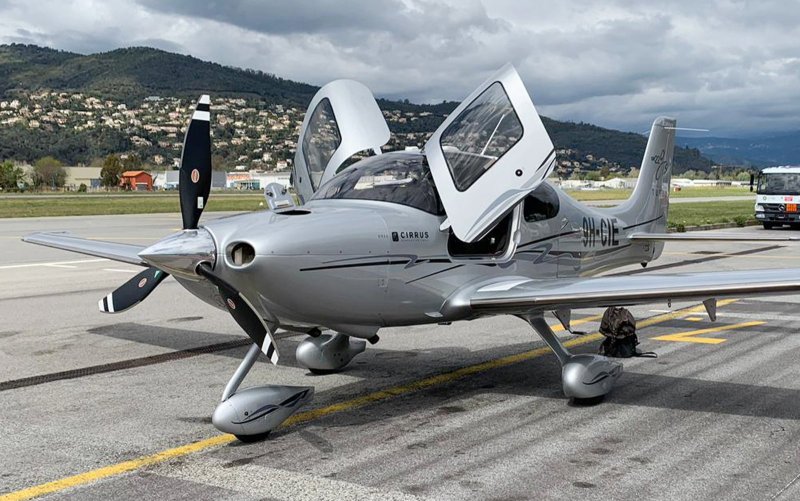 Cirrus sr22 Turbo g6