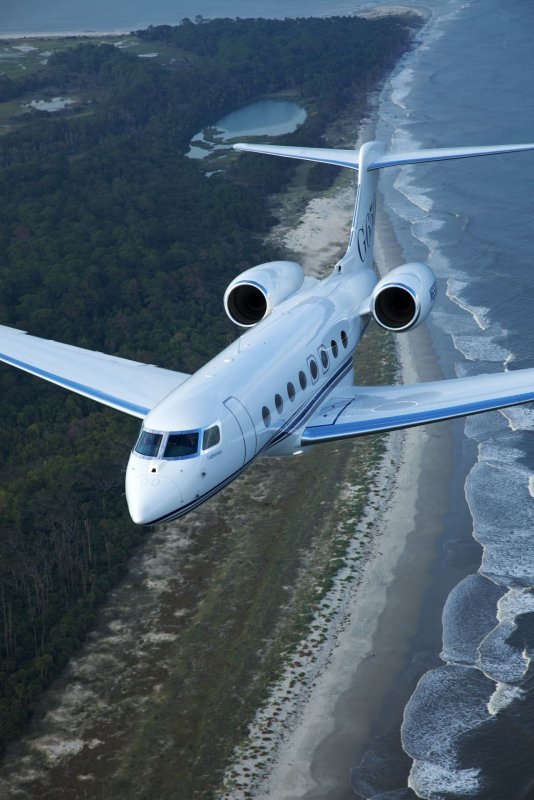 Самолет Gulfstream g650