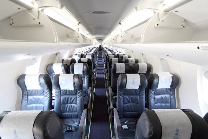 Самолёт Bombardier CRJ-200