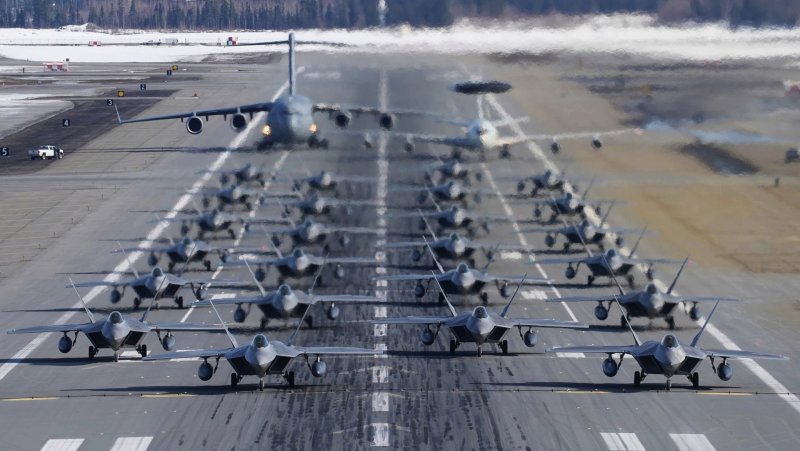 F22 на авианосце