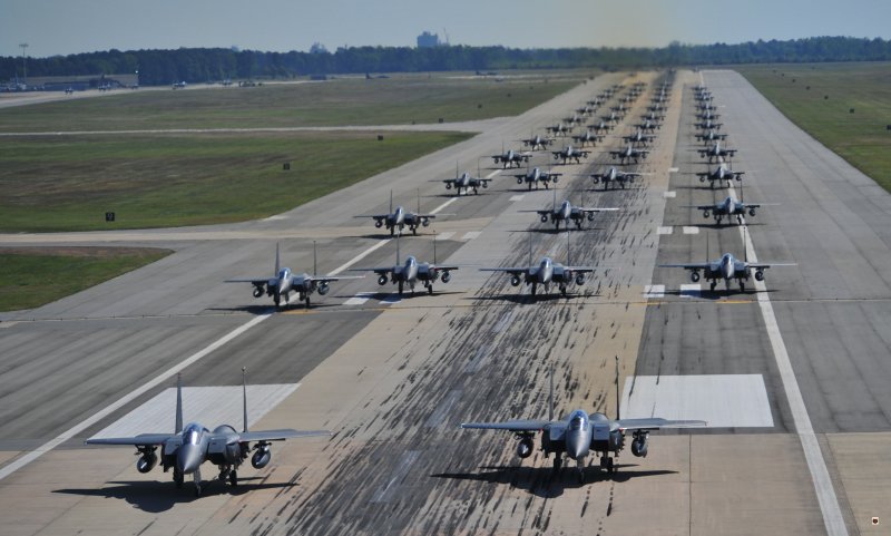 F-15 аэродром