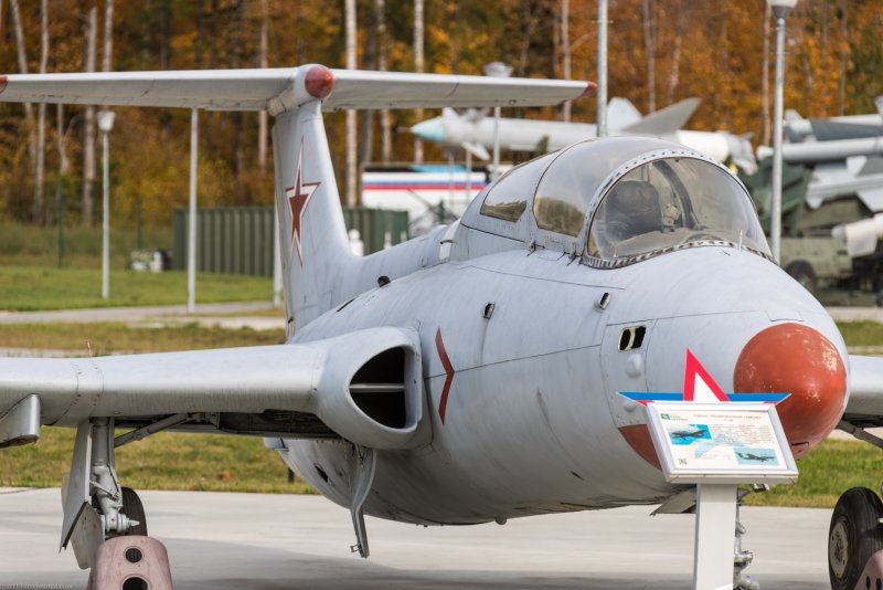 Aero l-29 Delfin кабина