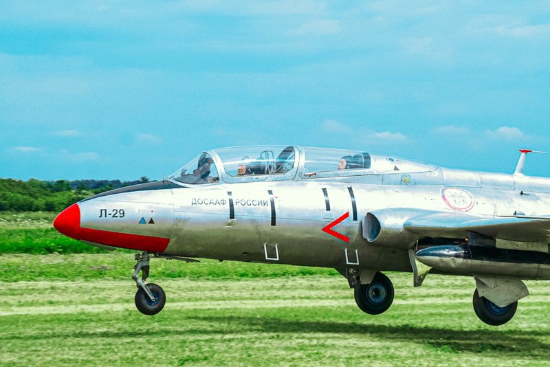 Реактивный самолет л-29
