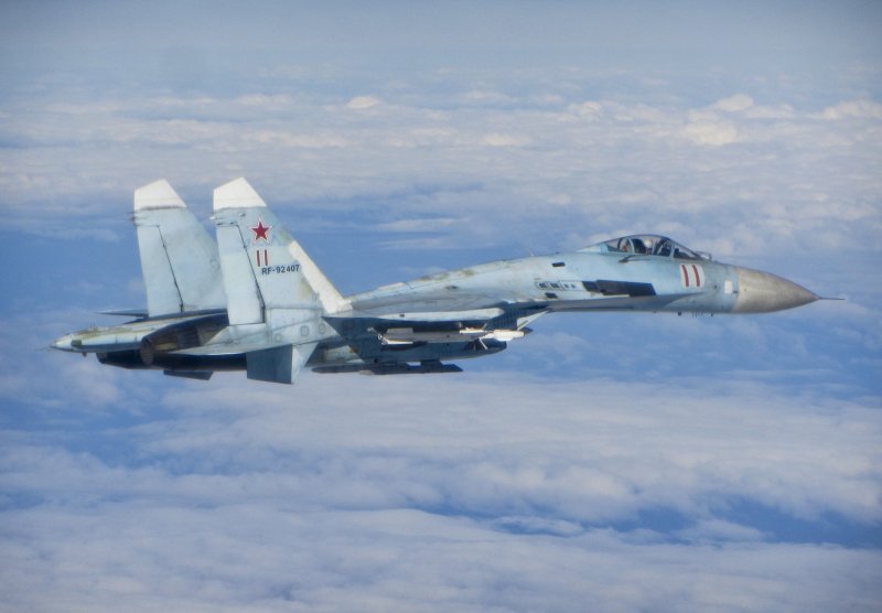 Истребитель Су-27