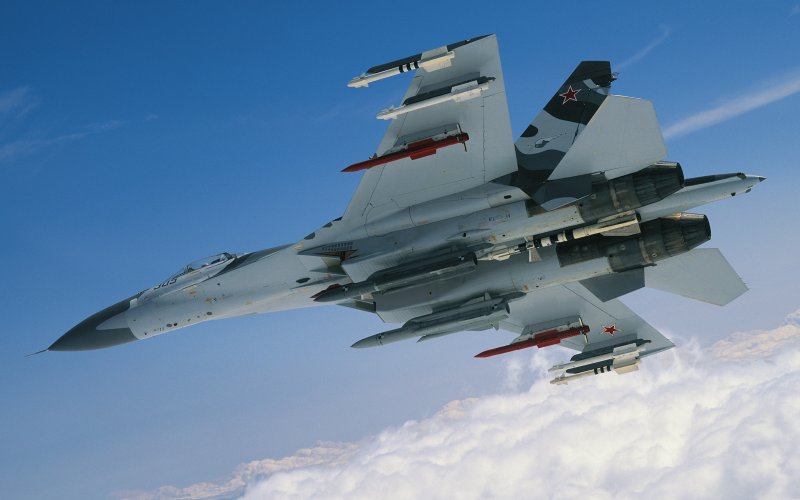 Истребитель Су-27